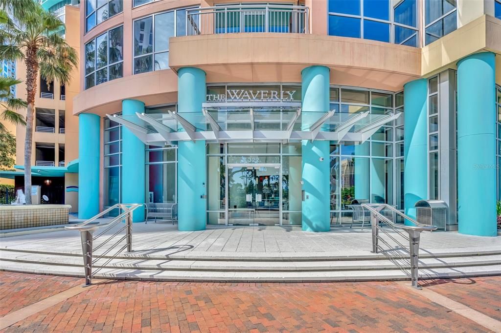For Sale: $249,900 (1 beds, 1 baths, 771 Square Feet)