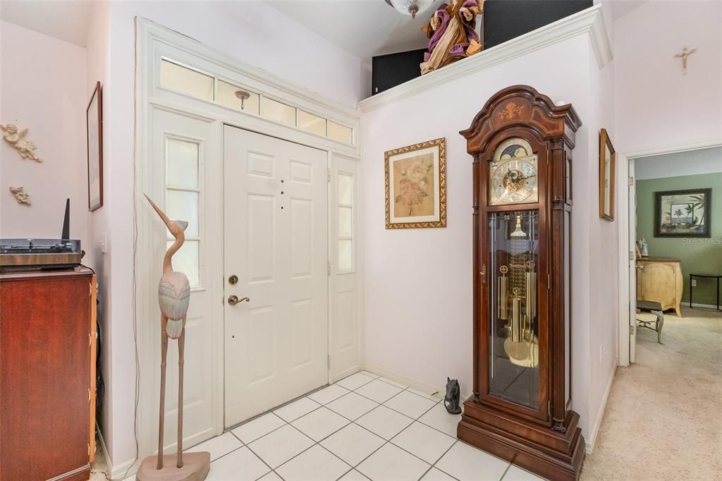 Под контрактом: $515,000 (3 спален, 2 ванн, 1894 Квадратных фут)
