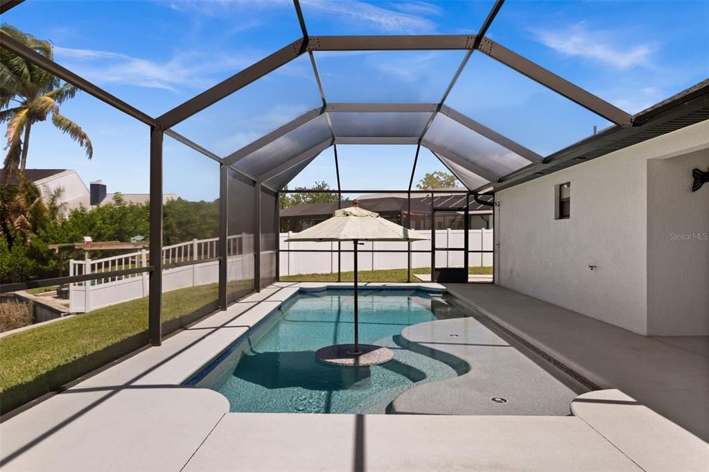 Active With Contract: $525,000 (4 beds, 2 baths, 1718 Square Feet)