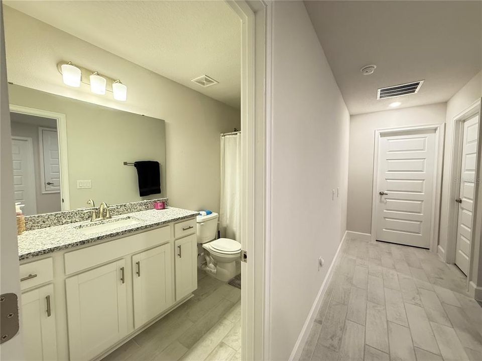For Rent: $2,600 (4 beds, 2 baths, 2181 Square Feet)