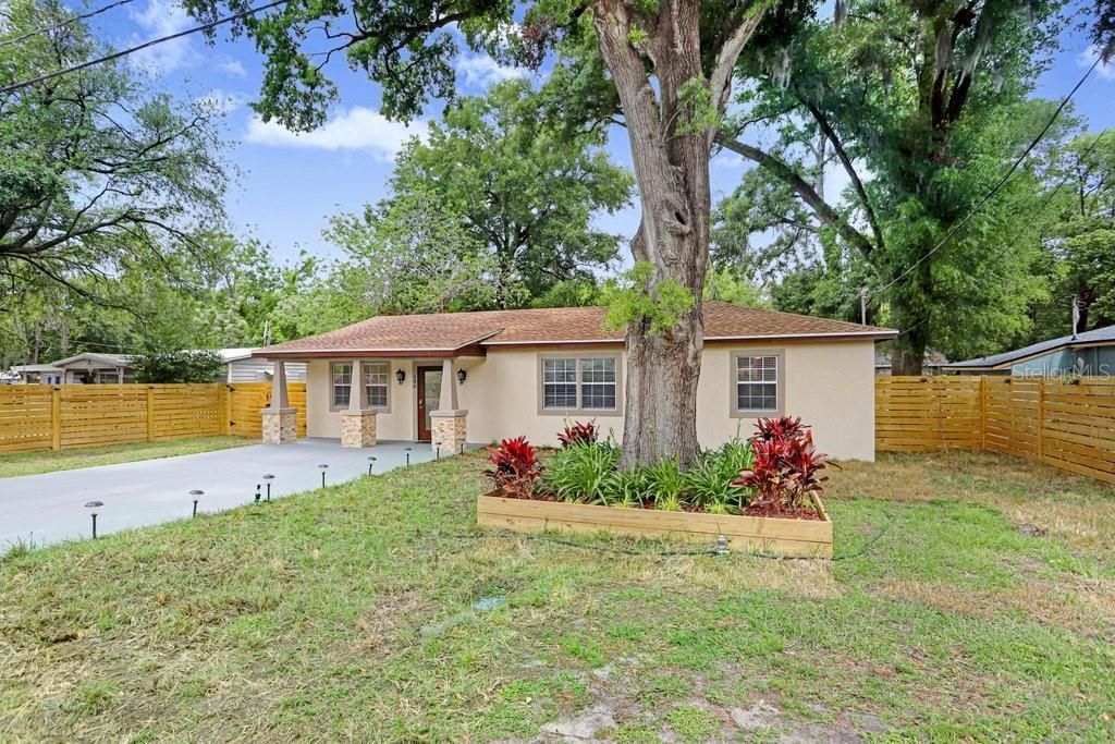 Activo con contrato: $335,000 (3 camas, 2 baños, 1309 Pies cuadrados)