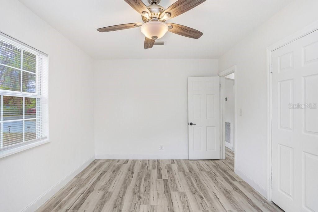 Activo con contrato: $335,000 (3 camas, 2 baños, 1309 Pies cuadrados)