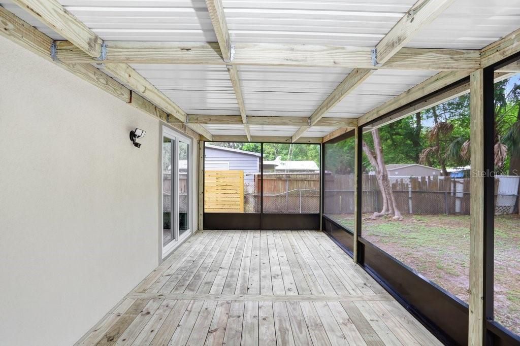 Activo con contrato: $335,000 (3 camas, 2 baños, 1309 Pies cuadrados)