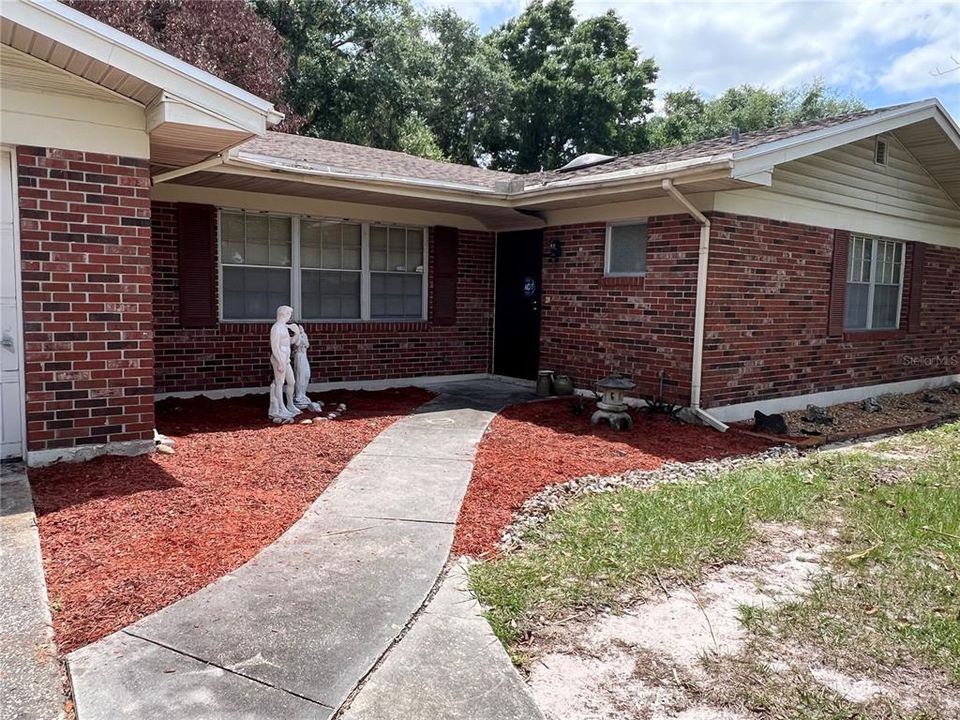 For Sale: $239,000 (3 beds, 2 baths, 1806 Square Feet)