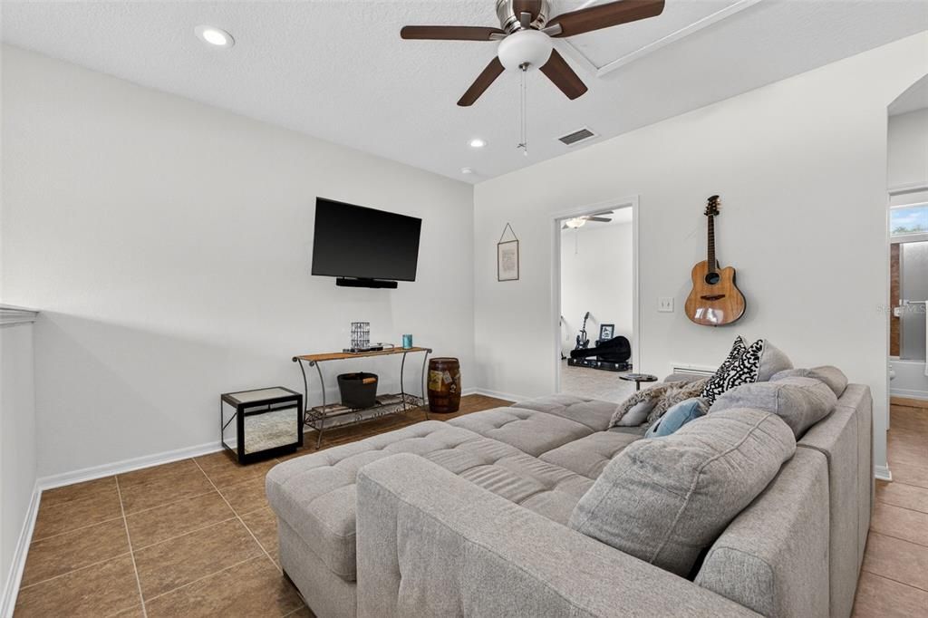 For Rent: $5,000 (4 beds, 3 baths, 2252 Square Feet)