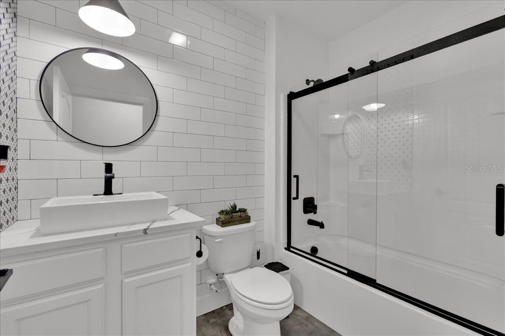 Active With Contract: $2,250 (3 beds, 2 baths, 1620 Square Feet)