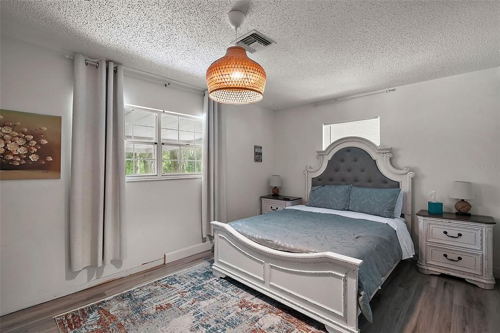 For Sale: $699,900 (4 beds, 3 baths, 2878 Square Feet)