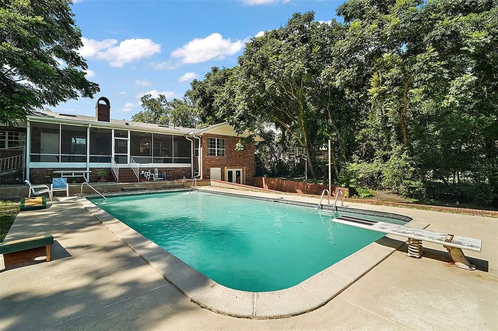 For Sale: $699,900 (4 beds, 3 baths, 2878 Square Feet)