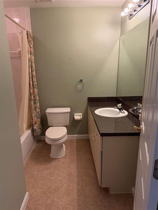 В аренду: $1,450 (2 спален, 2 ванн, 800 Квадратных фут)