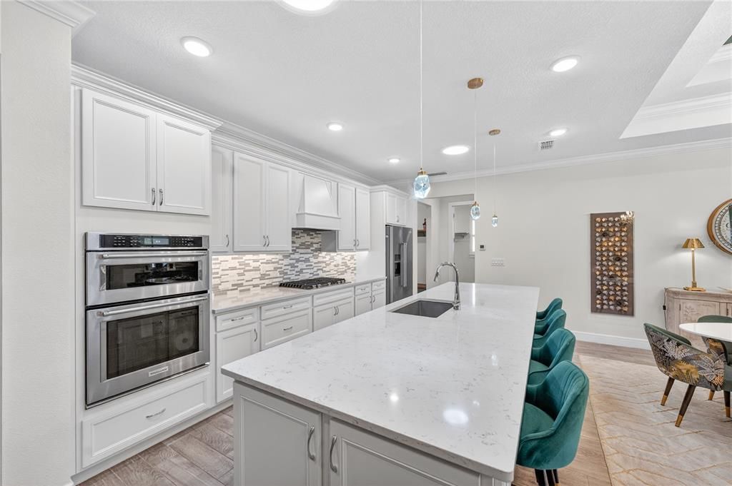 For Sale: $715,000 (3 beds, 2 baths, 2270 Square Feet)