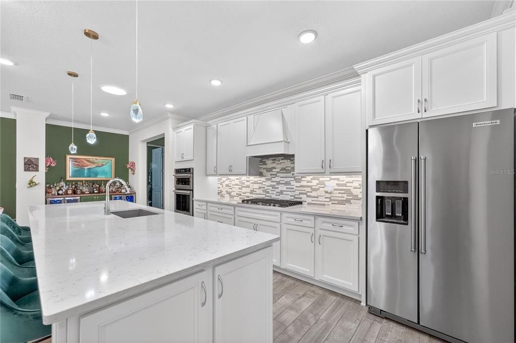 For Sale: $715,000 (3 beds, 2 baths, 2270 Square Feet)