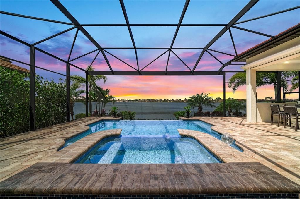 Activo con contrato: $1,750,000 (3 camas, 3 baños, 3724 Pies cuadrados)