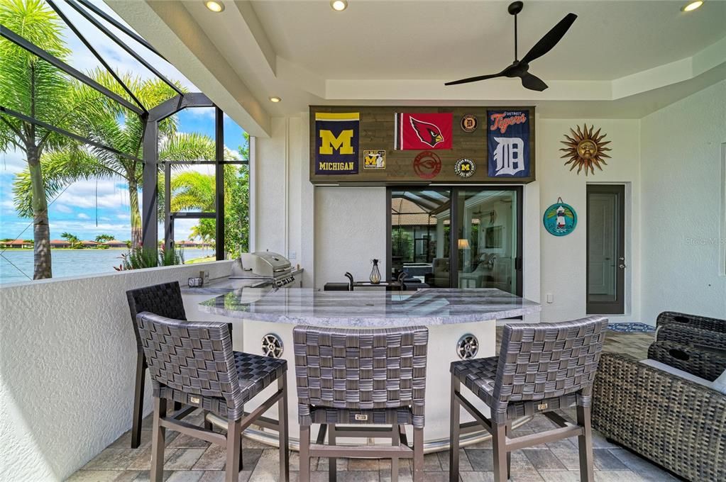 Activo con contrato: $1,750,000 (3 camas, 3 baños, 3724 Pies cuadrados)