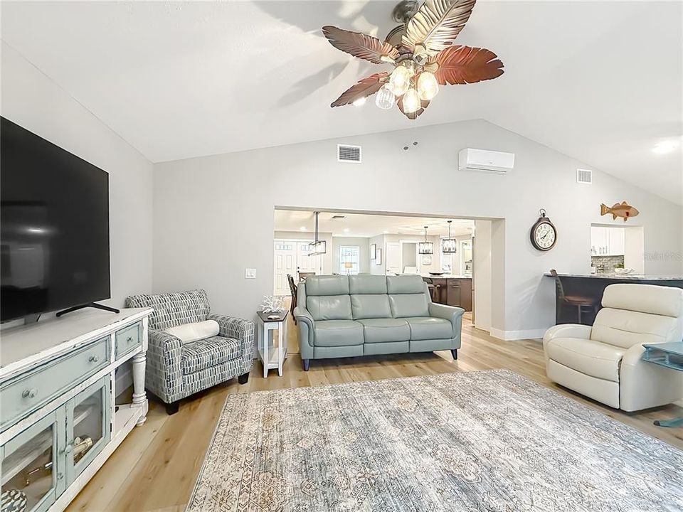 Active With Contract: $649,000 (3 beds, 2 baths, 1992 Square Feet)