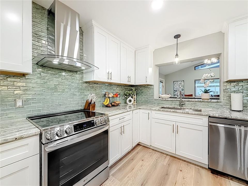 Active With Contract: $649,000 (3 beds, 2 baths, 1992 Square Feet)