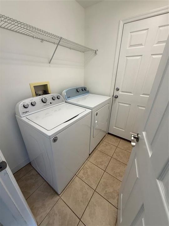 For Rent: $2,000 (3 beds, 2 baths, 1474 Square Feet)