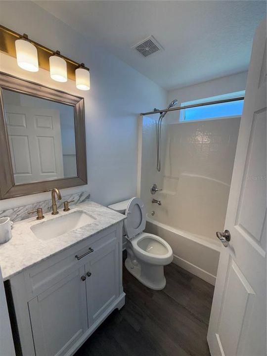 For Rent: $2,000 (3 beds, 2 baths, 1474 Square Feet)