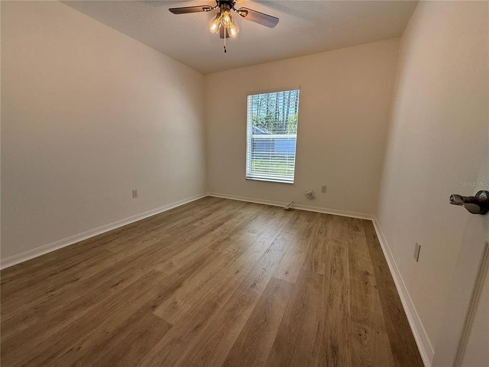 For Rent: $2,000 (3 beds, 2 baths, 1474 Square Feet)