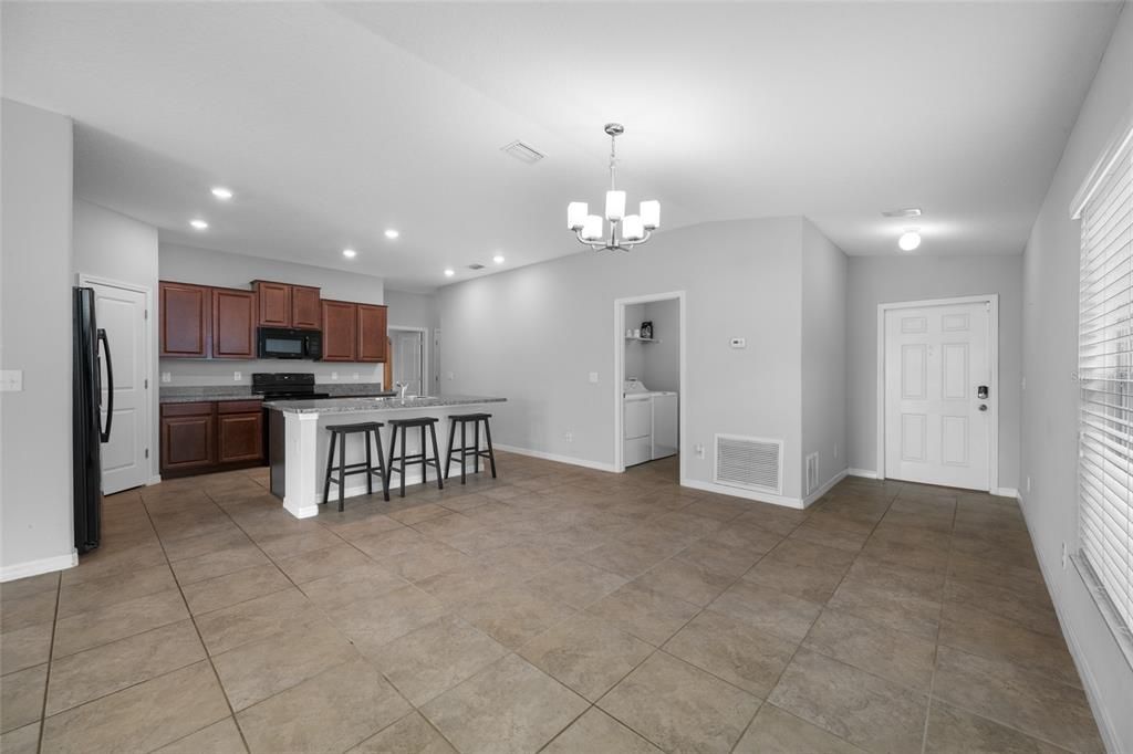 Active With Contract: $300,000 (4 beds, 2 baths, 1810 Square Feet)