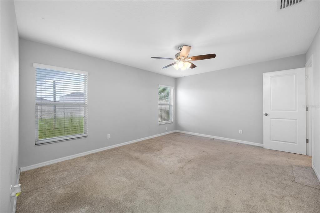 Active With Contract: $300,000 (4 beds, 2 baths, 1810 Square Feet)