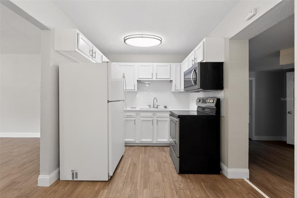 На продажу: $239,900 (3 спален, 1 ванн, 1656 Квадратных фут)