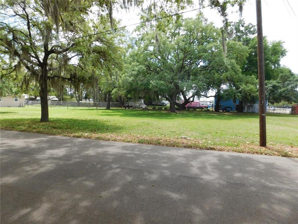 Vendido Recientemente: $65,000 (0.43 acres)