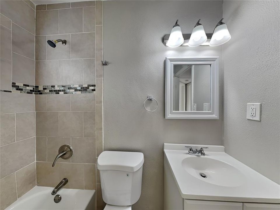 Active With Contract: $2,339 (4 beds, 3 baths, 1396 Square Feet)
