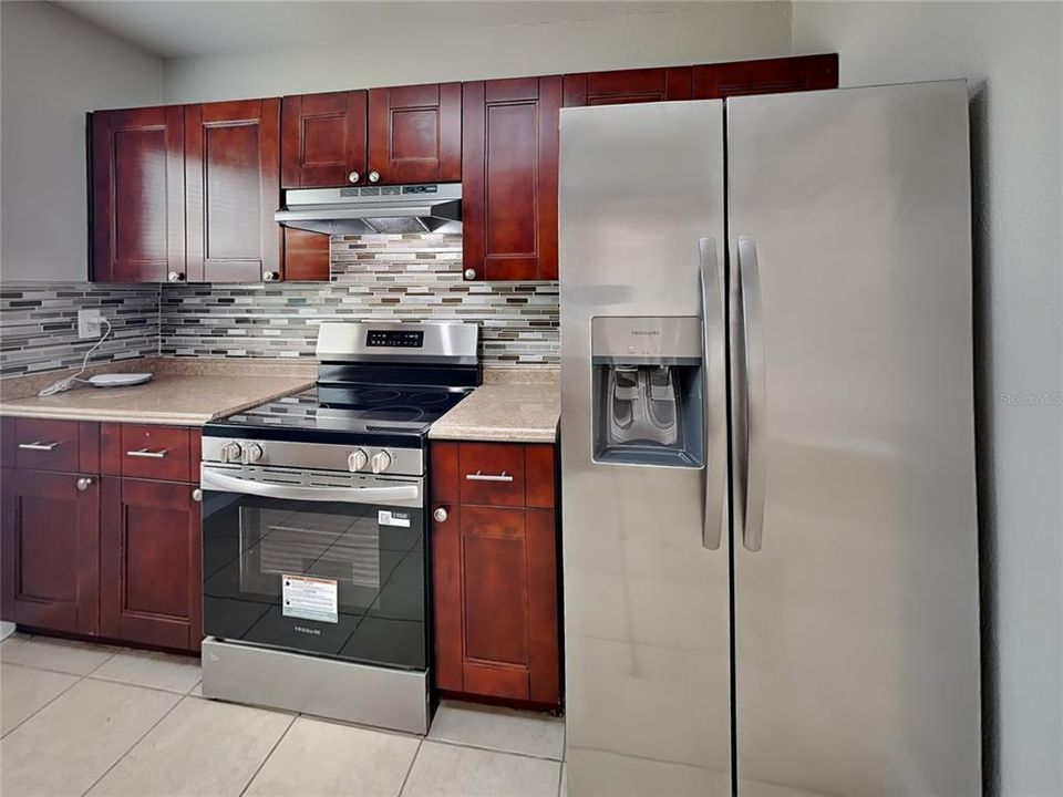 Active With Contract: $2,339 (4 beds, 3 baths, 1396 Square Feet)