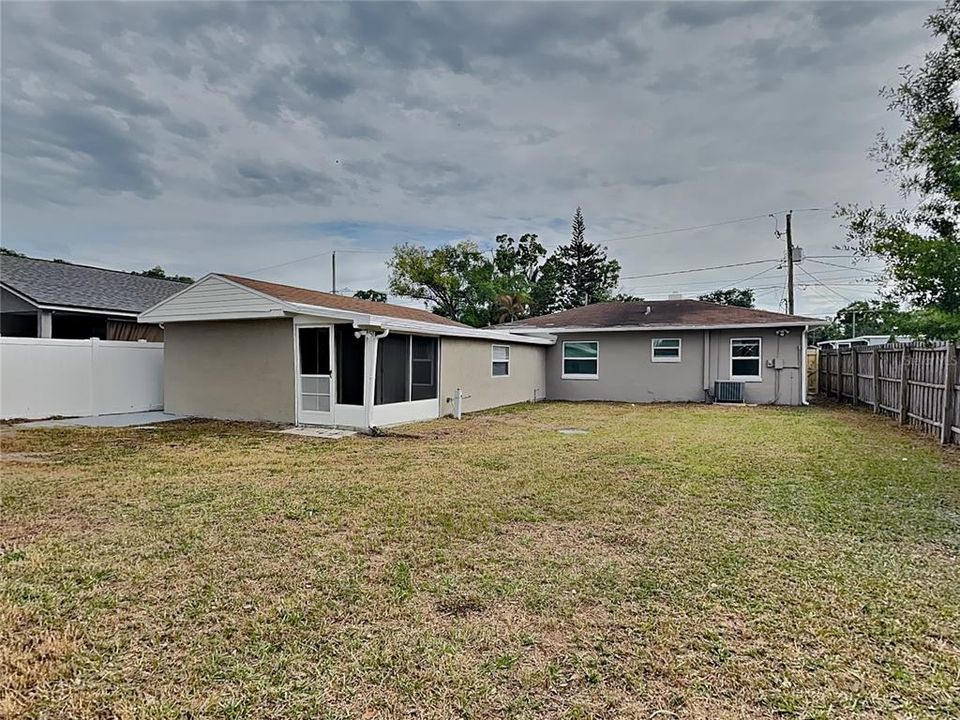 Active With Contract: $2,339 (4 beds, 3 baths, 1396 Square Feet)