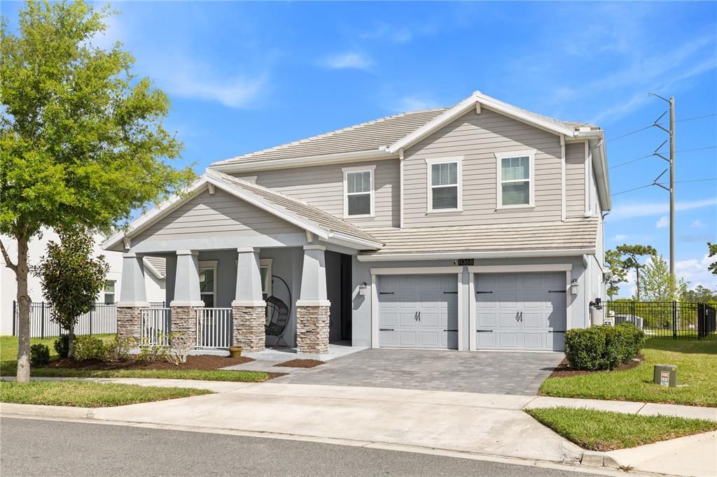Active With Contract: $780,000 (5 beds, 3 baths, 3931 Square Feet)