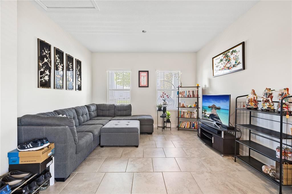 Active With Contract: $780,000 (5 beds, 3 baths, 3931 Square Feet)