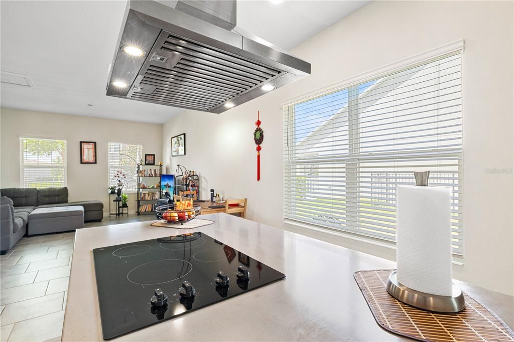 Active With Contract: $780,000 (5 beds, 3 baths, 3931 Square Feet)