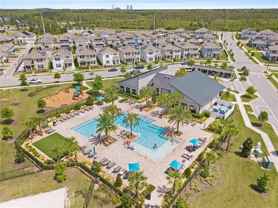 Active With Contract: $780,000 (5 beds, 3 baths, 3931 Square Feet)