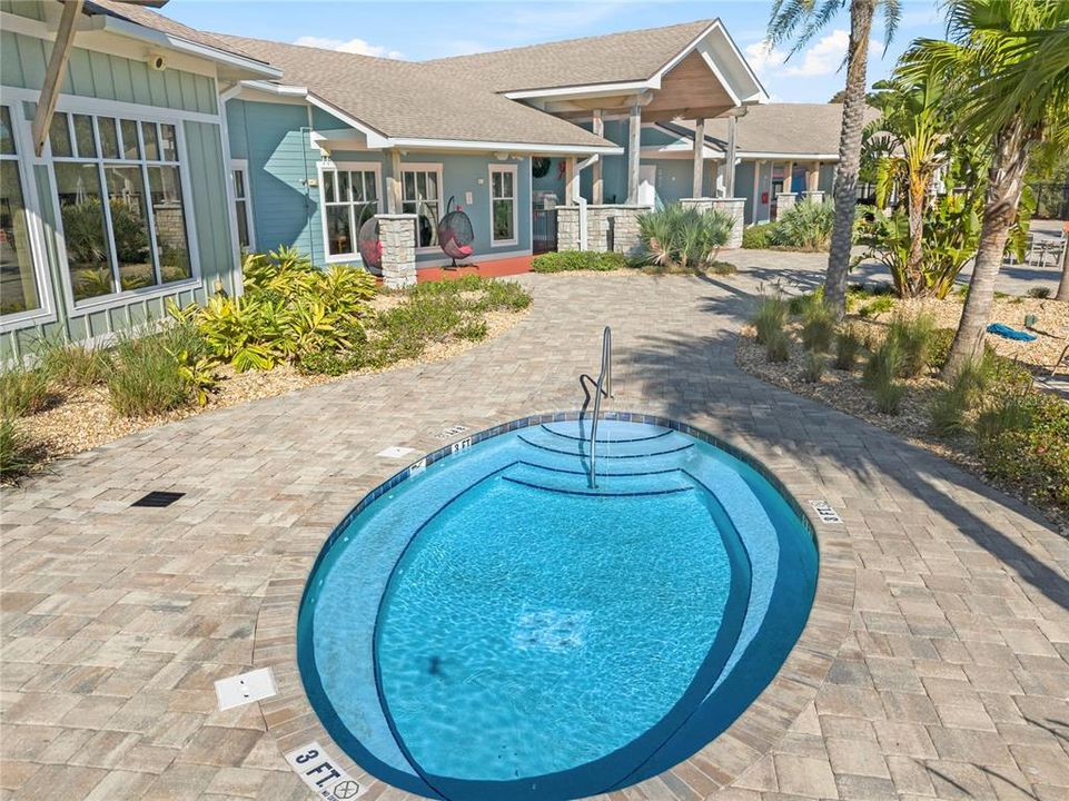 Active With Contract: $780,000 (5 beds, 3 baths, 3931 Square Feet)