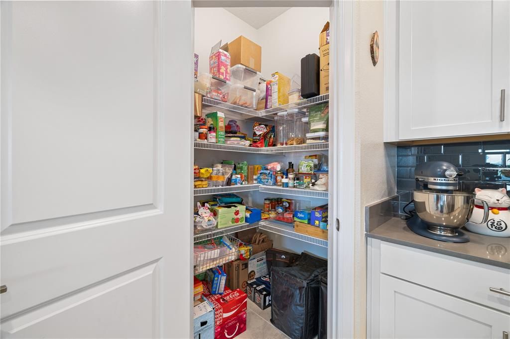 Active With Contract: $780,000 (5 beds, 3 baths, 3931 Square Feet)