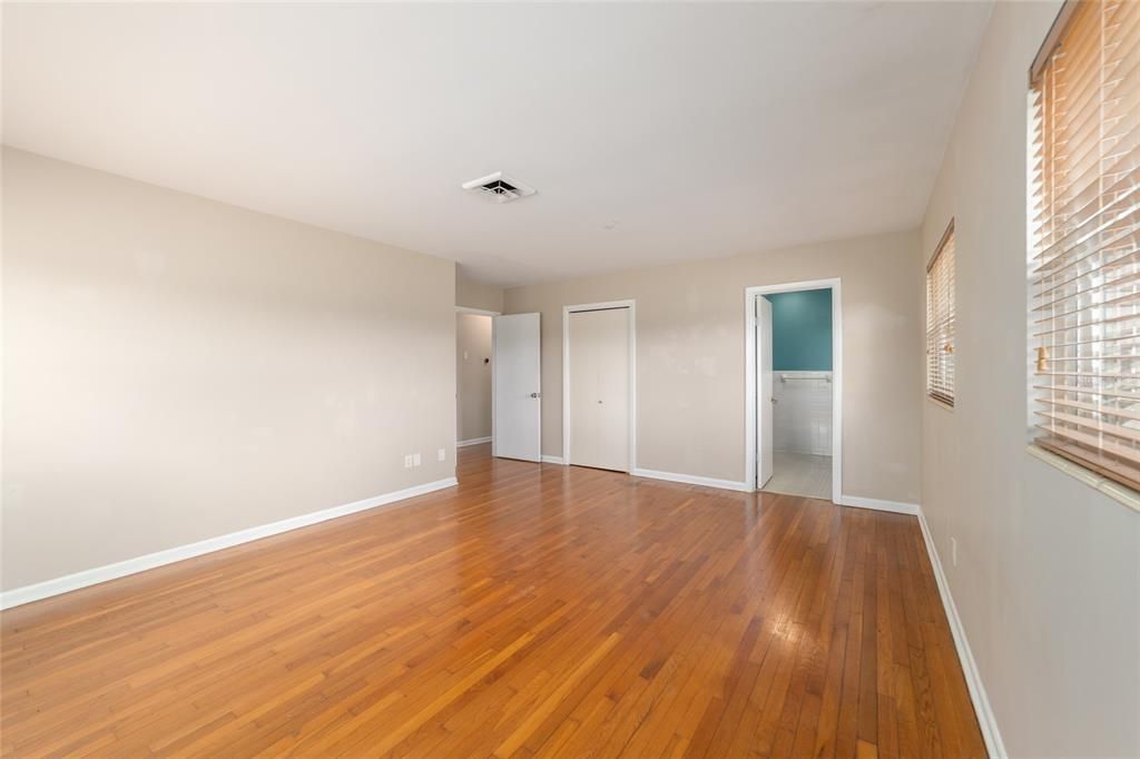 For Rent: $2,250 (3 beds, 2 baths, 1771 Square Feet)