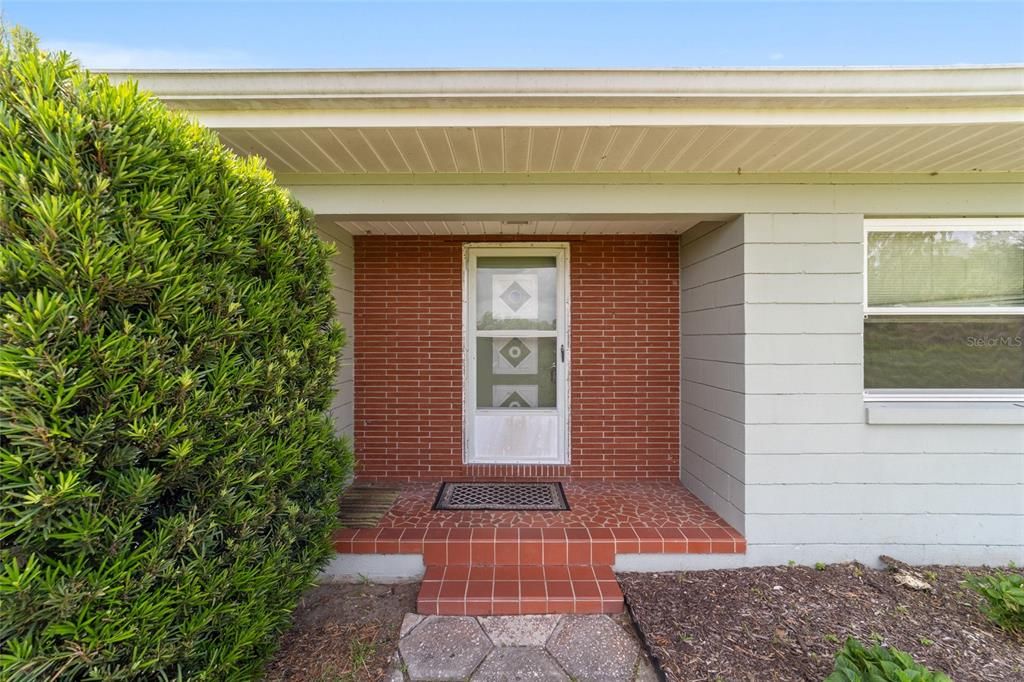 For Rent: $2,250 (3 beds, 2 baths, 1771 Square Feet)