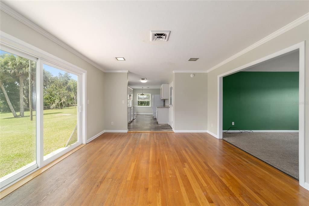 For Rent: $2,250 (3 beds, 2 baths, 1771 Square Feet)