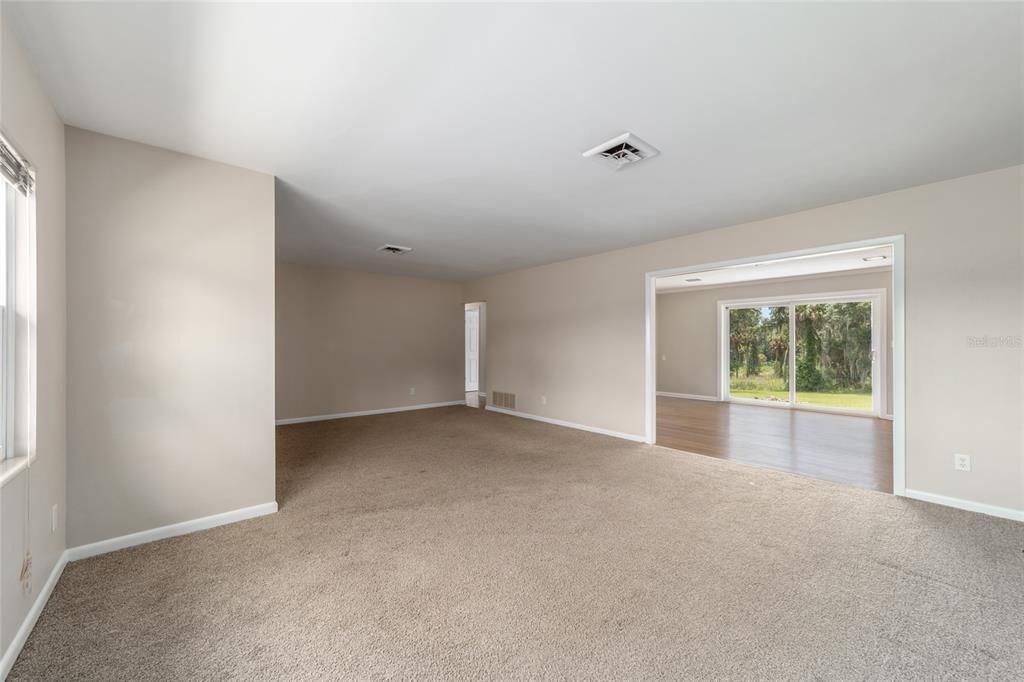 For Rent: $2,250 (3 beds, 2 baths, 1771 Square Feet)