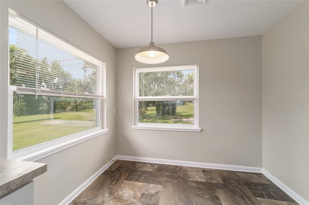 For Rent: $2,250 (3 beds, 2 baths, 1771 Square Feet)
