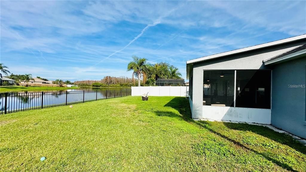 Active With Contract: $2,200 (3 beds, 2 baths, 1697 Square Feet)