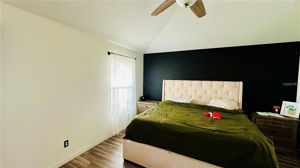 Active With Contract: $2,200 (3 beds, 2 baths, 1697 Square Feet)