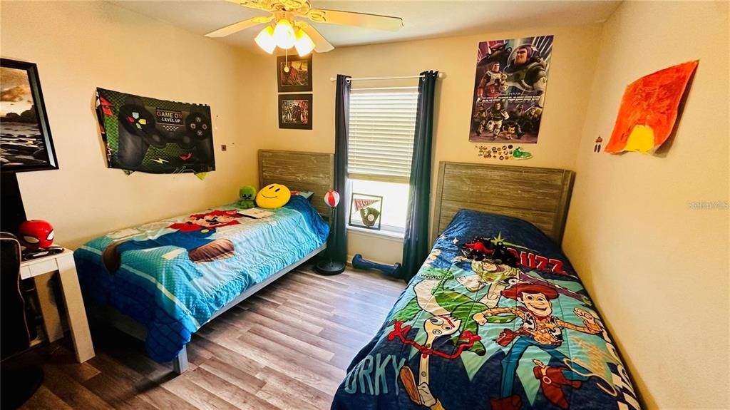 Active With Contract: $2,200 (3 beds, 2 baths, 1697 Square Feet)