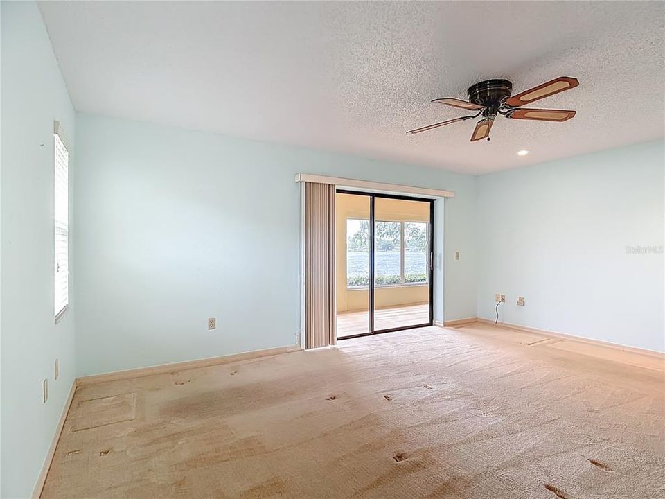 En Venta: $469,900 (3 camas, 2 baños, 2247 Pies cuadrados)