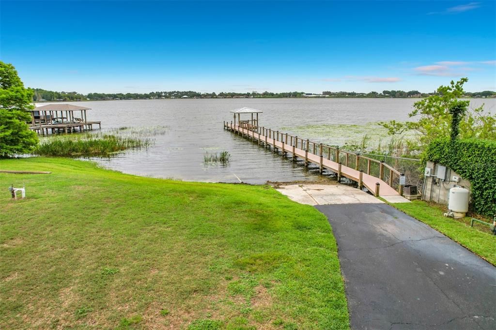 En Venta: $469,900 (3 camas, 2 baños, 2247 Pies cuadrados)