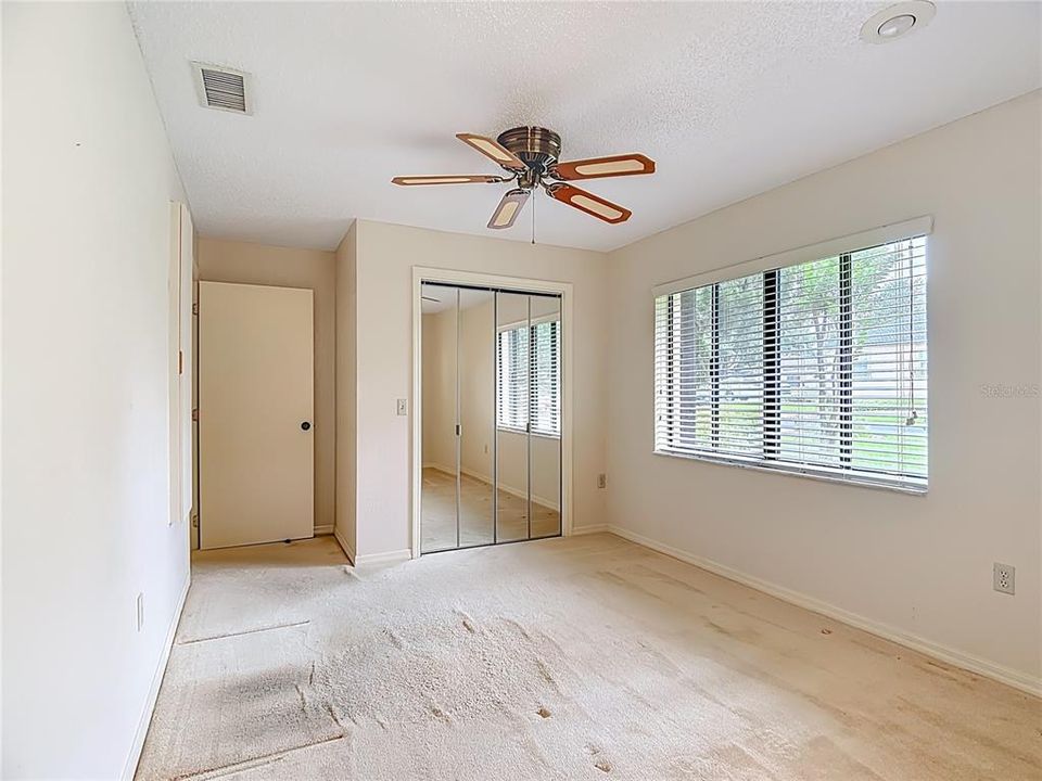 En Venta: $469,900 (3 camas, 2 baños, 2247 Pies cuadrados)