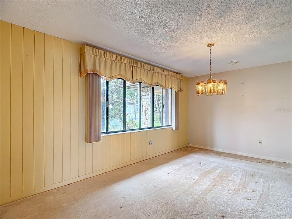En Venta: $469,900 (3 camas, 2 baños, 2247 Pies cuadrados)