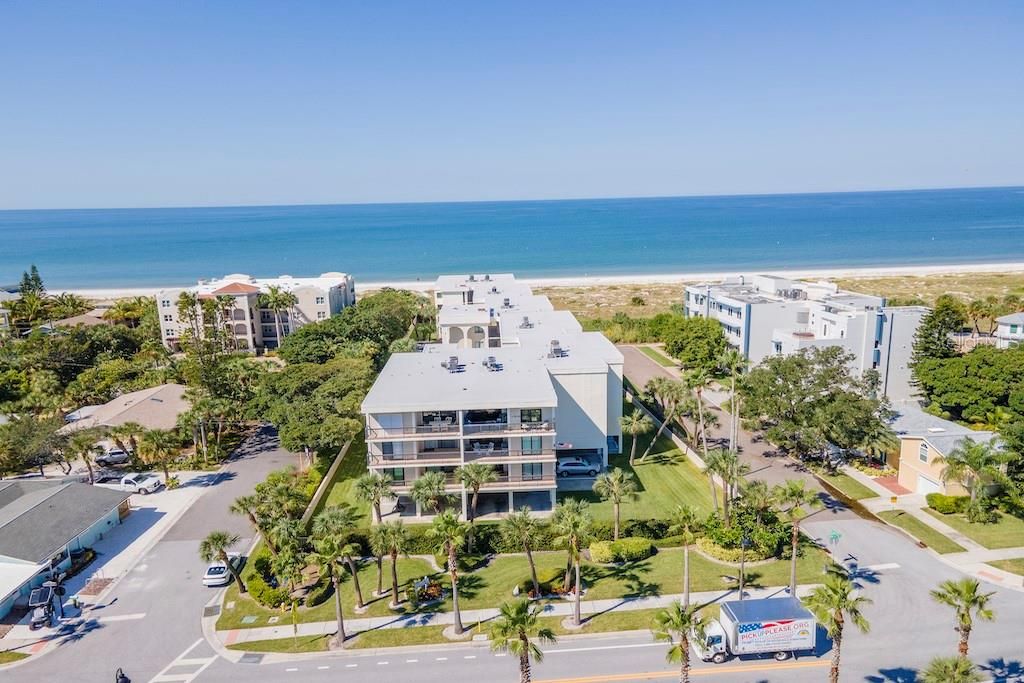 For Rent: $7,000 (3 beds, 2 baths, 1345 Square Feet)