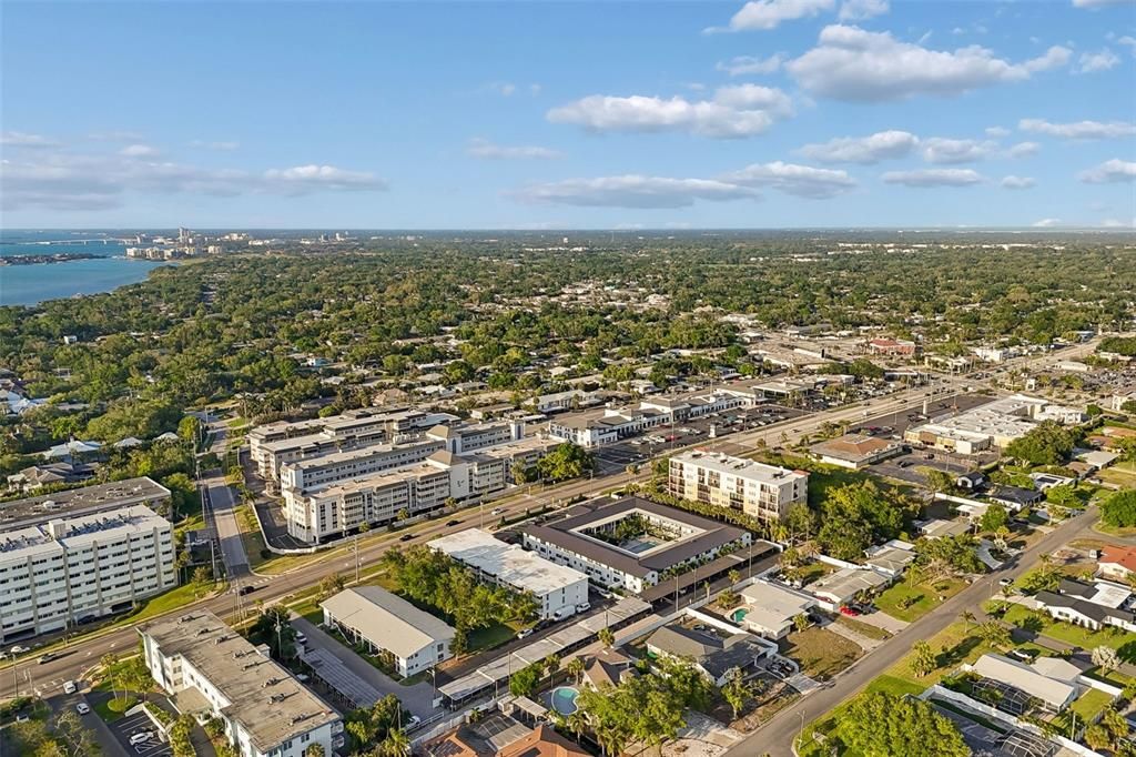 На продажу: $789,900 (4 спален, 3 ванн, 2567 Квадратных фут)
