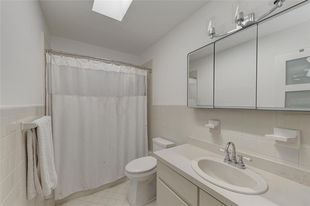 For Sale: $1,250,000 (3 beds, 3 baths, 2359 Square Feet)